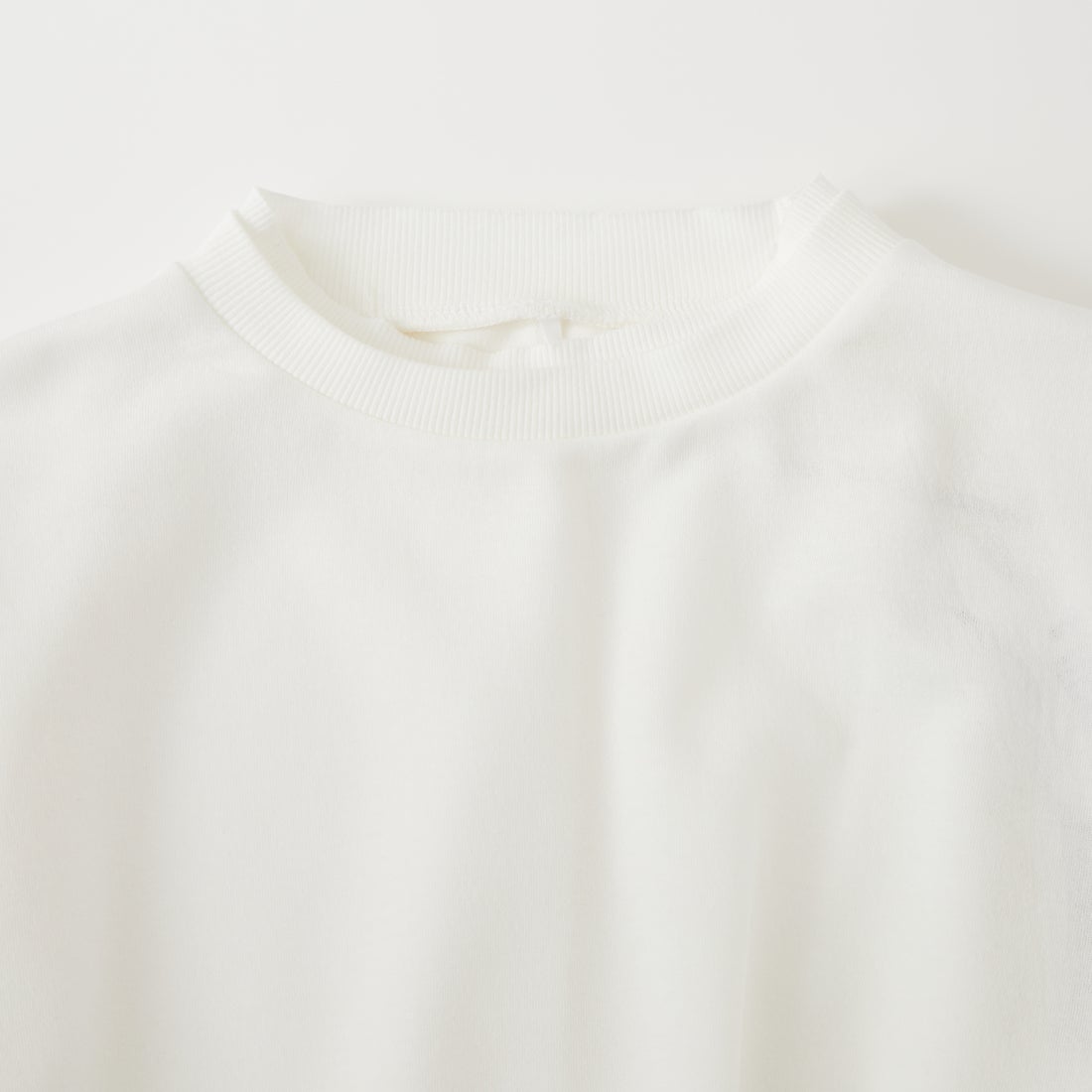 WHYTO. [ホワイト] ショルダータックトップス [WHT26HCS4091] OFFWHITE