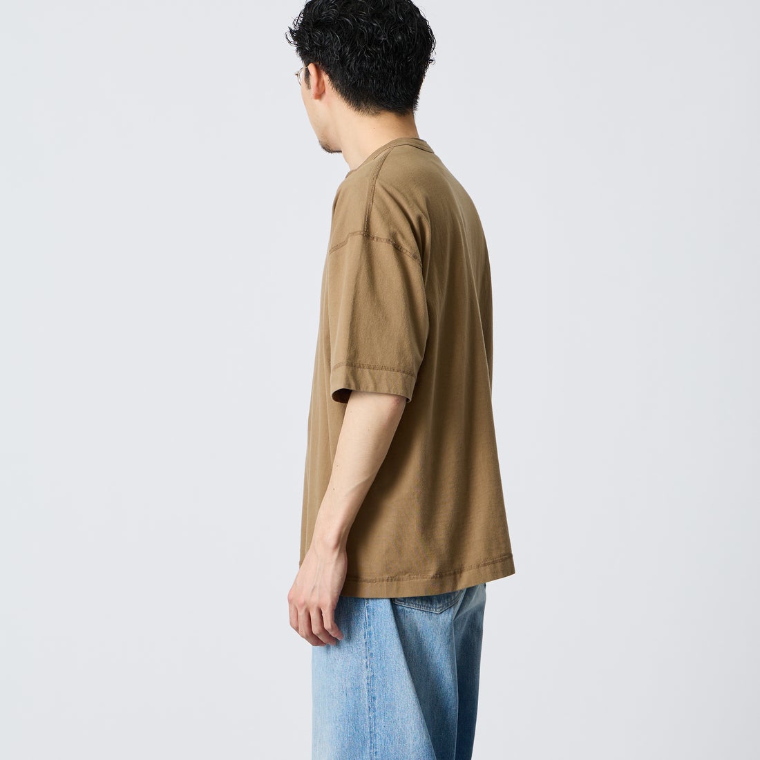 Health knit [ヘルスニット] 別注 ビックシルエット ヘンリーネックTシャツ [HR26S-M232IN-JF] BEIGE &&モデル身長：168cm 着用サイズ：M&&