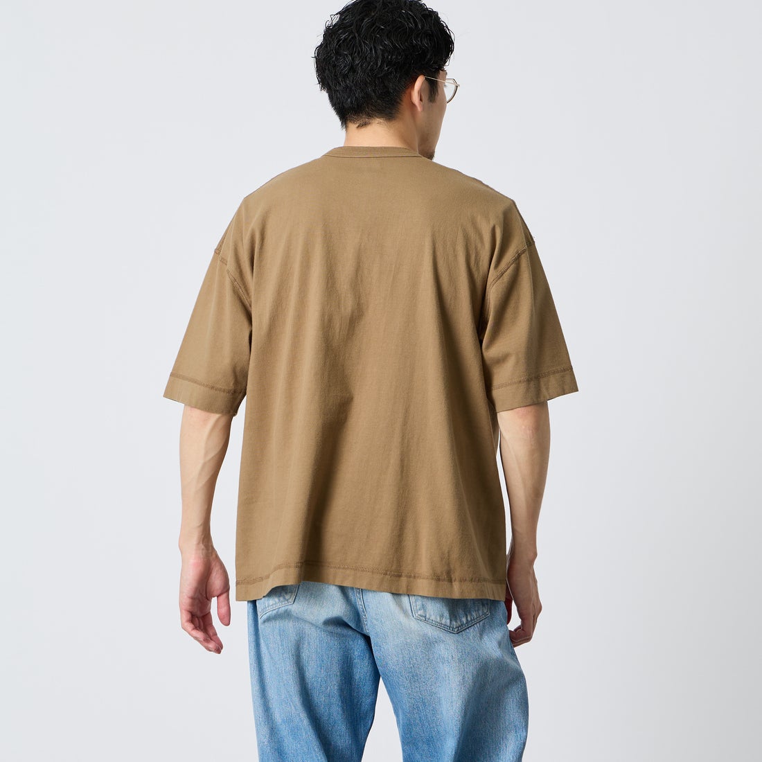 Health knit [ヘルスニット] 別注 ビックシルエット ヘンリーネックTシャツ [HR26S-M232IN-JF] BEIGE &&モデル身長：168cm 着用サイズ：M&&