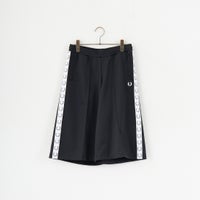 102 BLACK