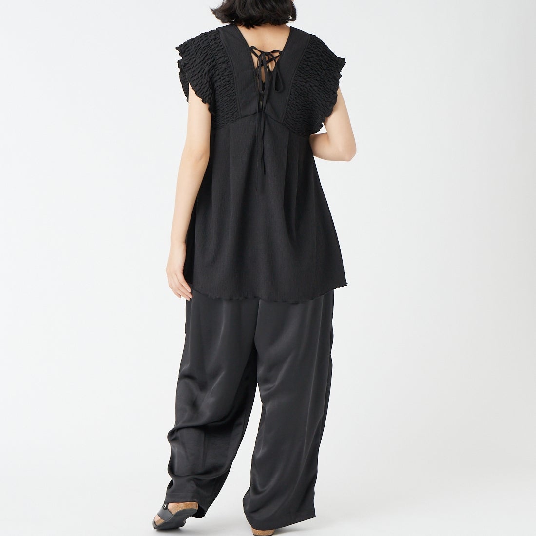 Jeans Factory Clothes [ジーンズファクトリークローズ] 楊柳ギャザーデザインブラウス [IN6-SH-6] ﾌﾞﾗｯｸ &&モデル身長：162cm 着用サイズ：F&&