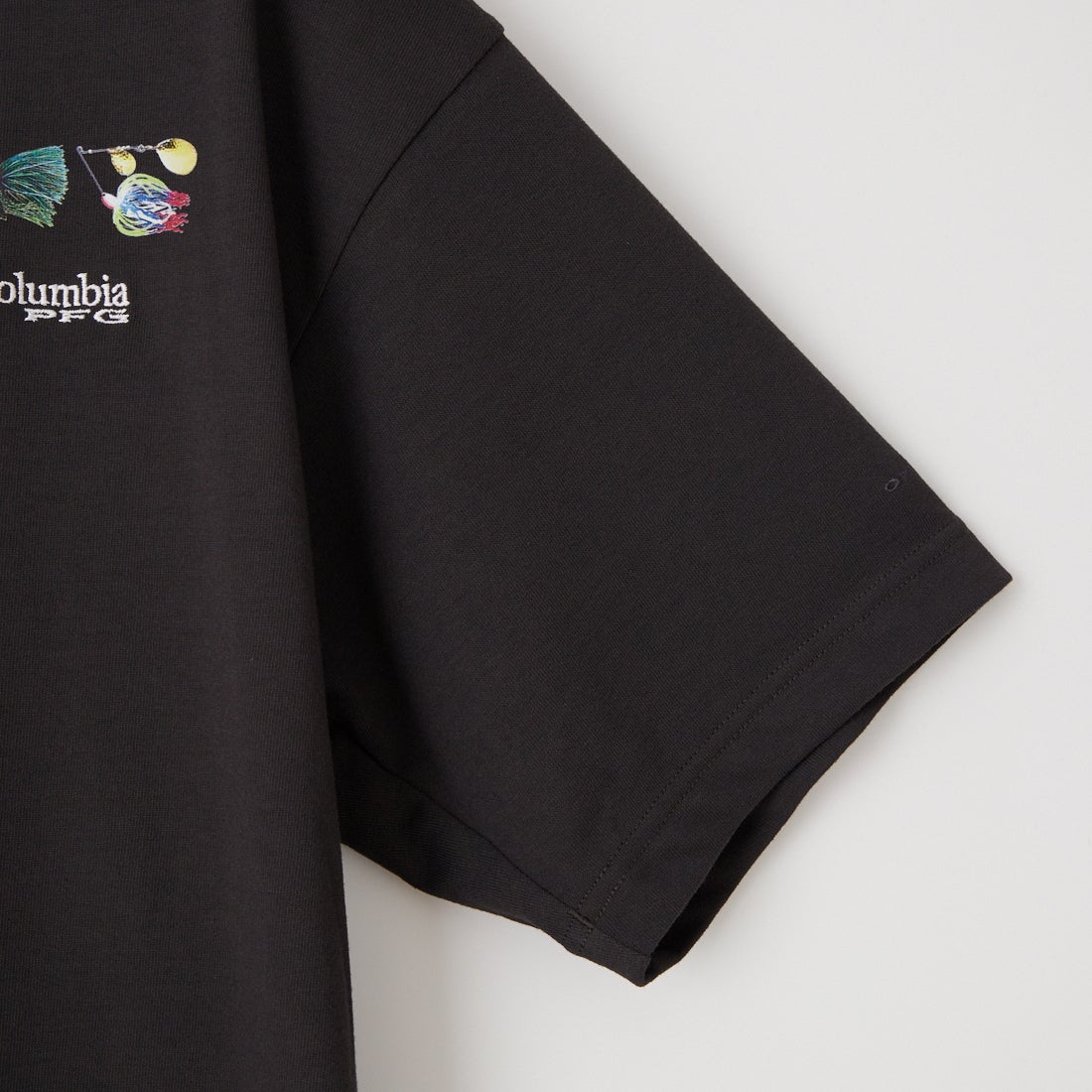 Columbia [コロンビア] バーンノベルグラフィックショートスリーブTシャツ [PG7588] 011 SHARK