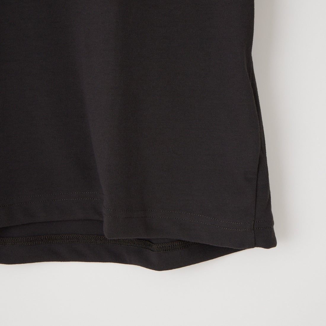 Columbia [コロンビア] バーンノベルグラフィックショートスリーブTシャツ [PG7588] 011 SHARK