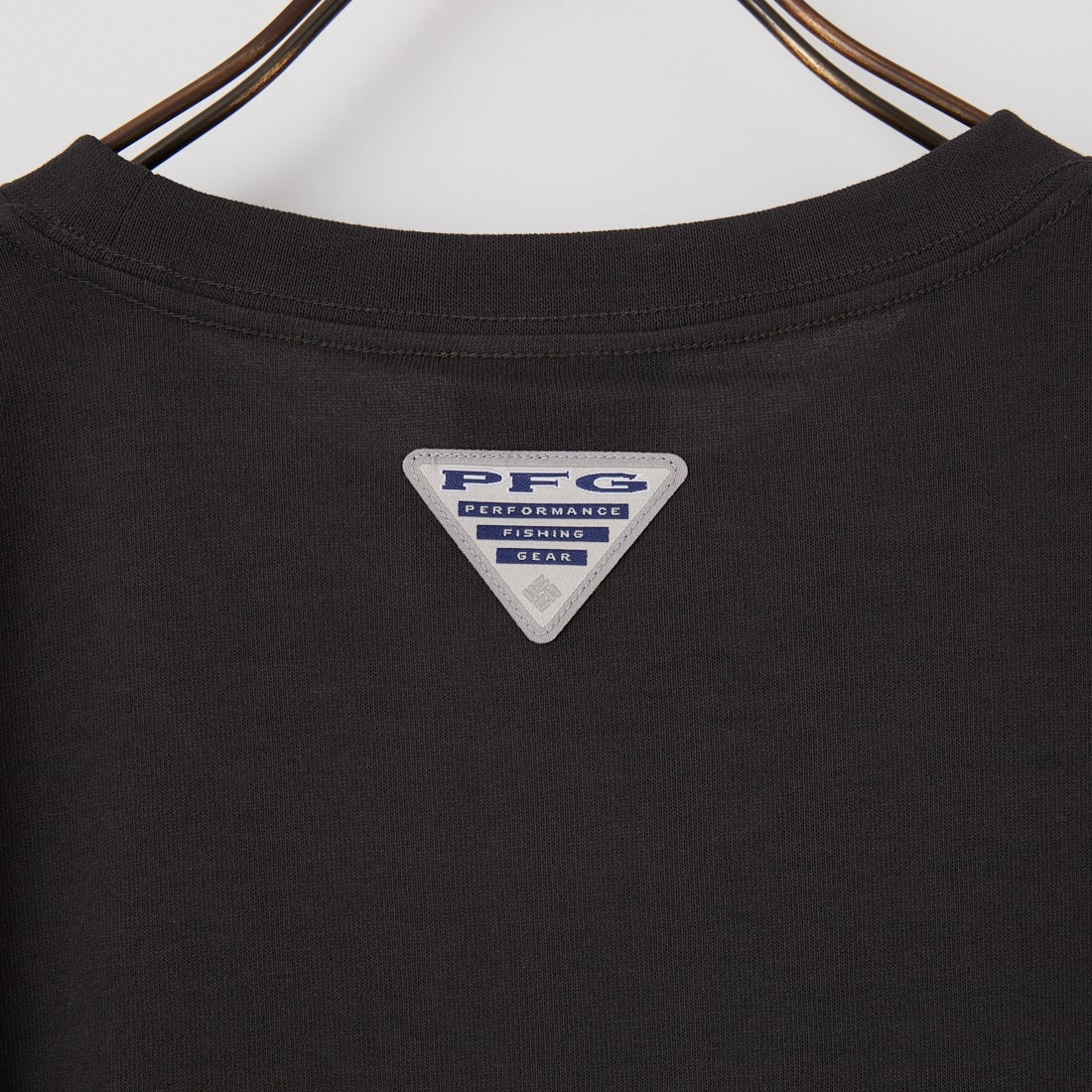 Columbia [コロンビア] バーンノベルグラフィックショートスリーブTシャツ [PG7588] 011 SHARK