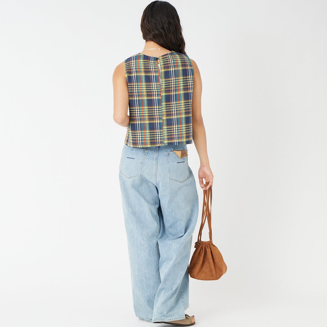 me. [ミードット] マドラスチェック スリーブレスプルオーバー [ME-26100] 279 NAVY &&モデル身長：162cm 着用サイズ：F&&