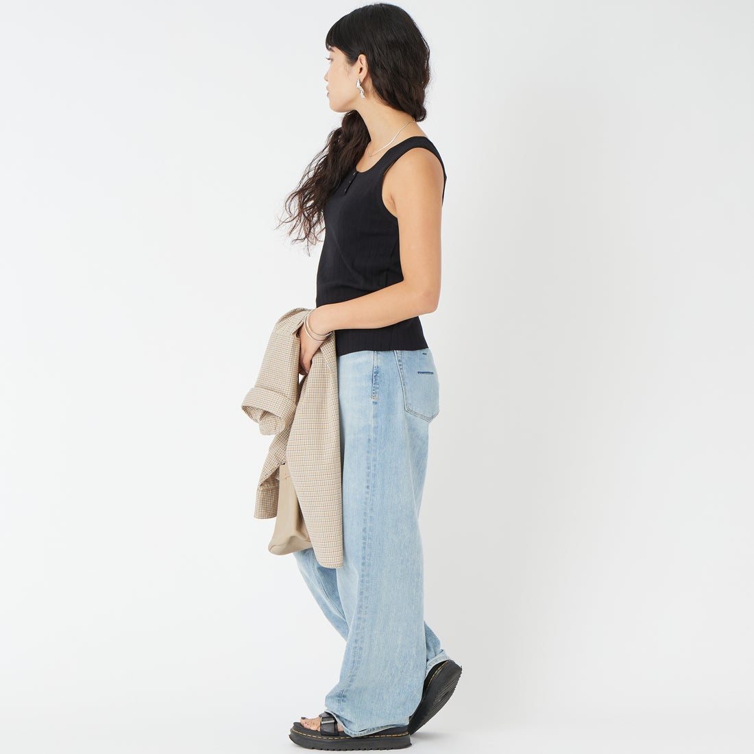 CLOCHE [クロシェ] ヘンリーネックタンクトップ [61285513] ﾌﾞﾗｯｸ &&モデル身長：162cm 着用サイズ：2&&
