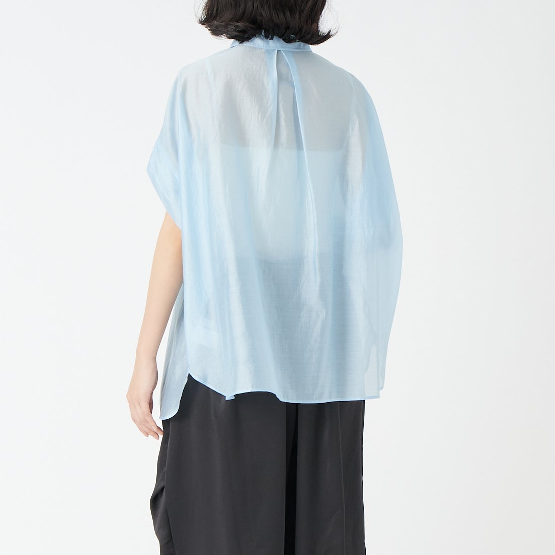 CLOCHE [クロシェ] 袖タックシアーブラウス [61285668] ｻｯｸｽ &&モデル身長：162cm 着用サイズ：2&&