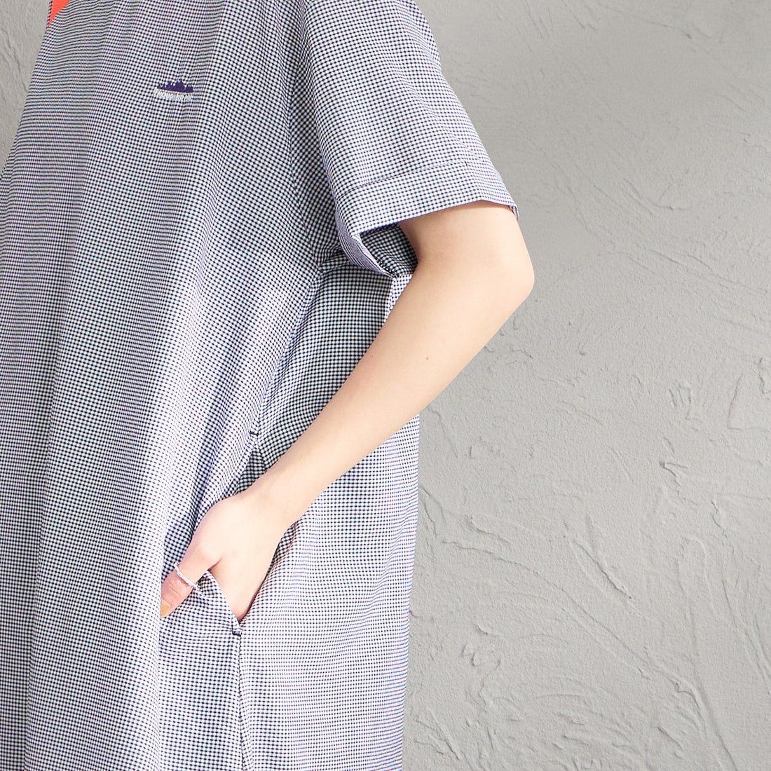 THOUSAND MILE [サウザンド マイル] 別注 ハイエアー バックジップ チェックショートスリーブワンピース [TM261CK50832-JF] 91 BLK CK &&モデル身長：158cm 着用サイズ：F&&