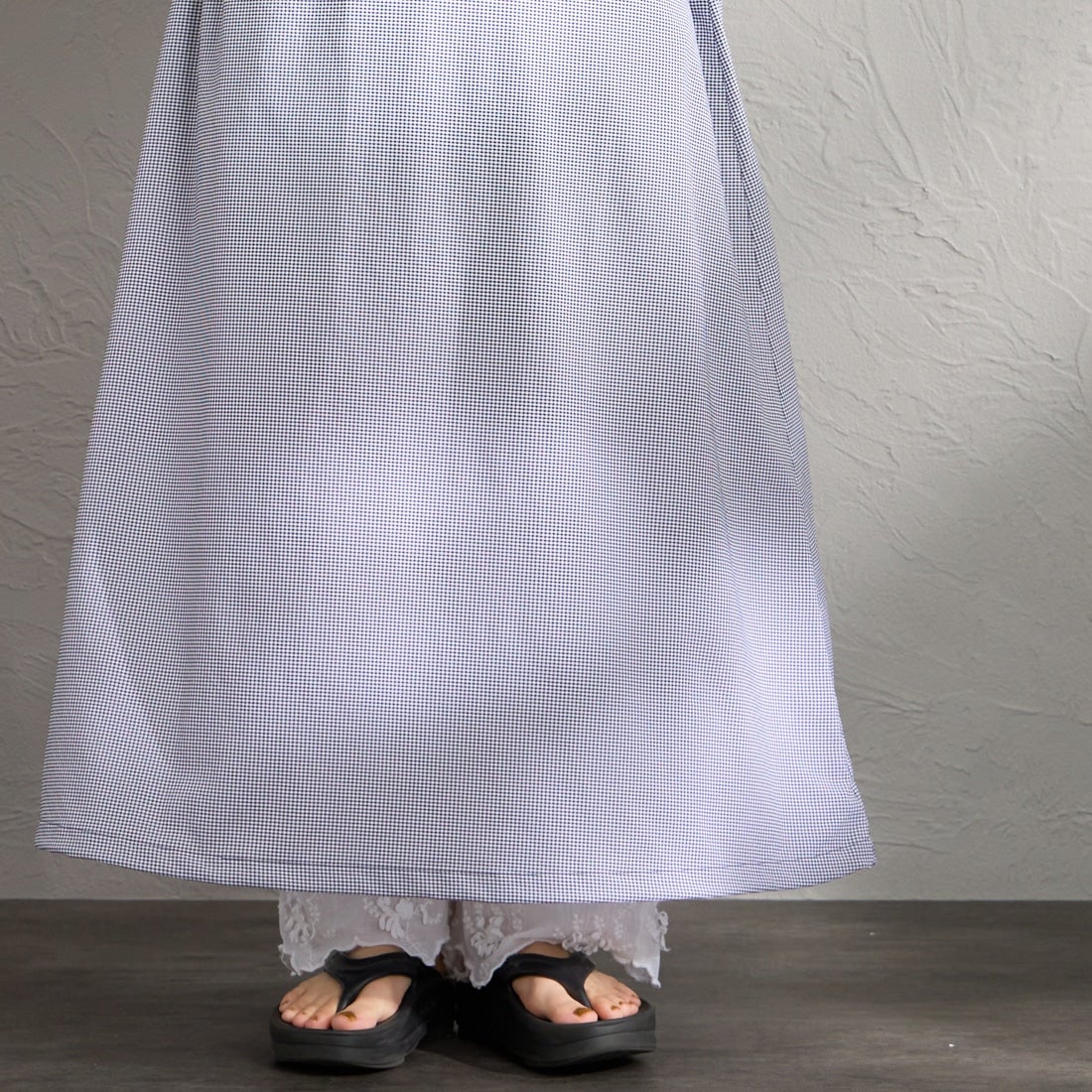 THOUSAND MILE [サウザンド マイル] 別注 ハイエアー バックジップ チェックショートスリーブワンピース [TM261CK50832-JF] 91 BLK CK &&モデル身長：158cm 着用サイズ：F&&