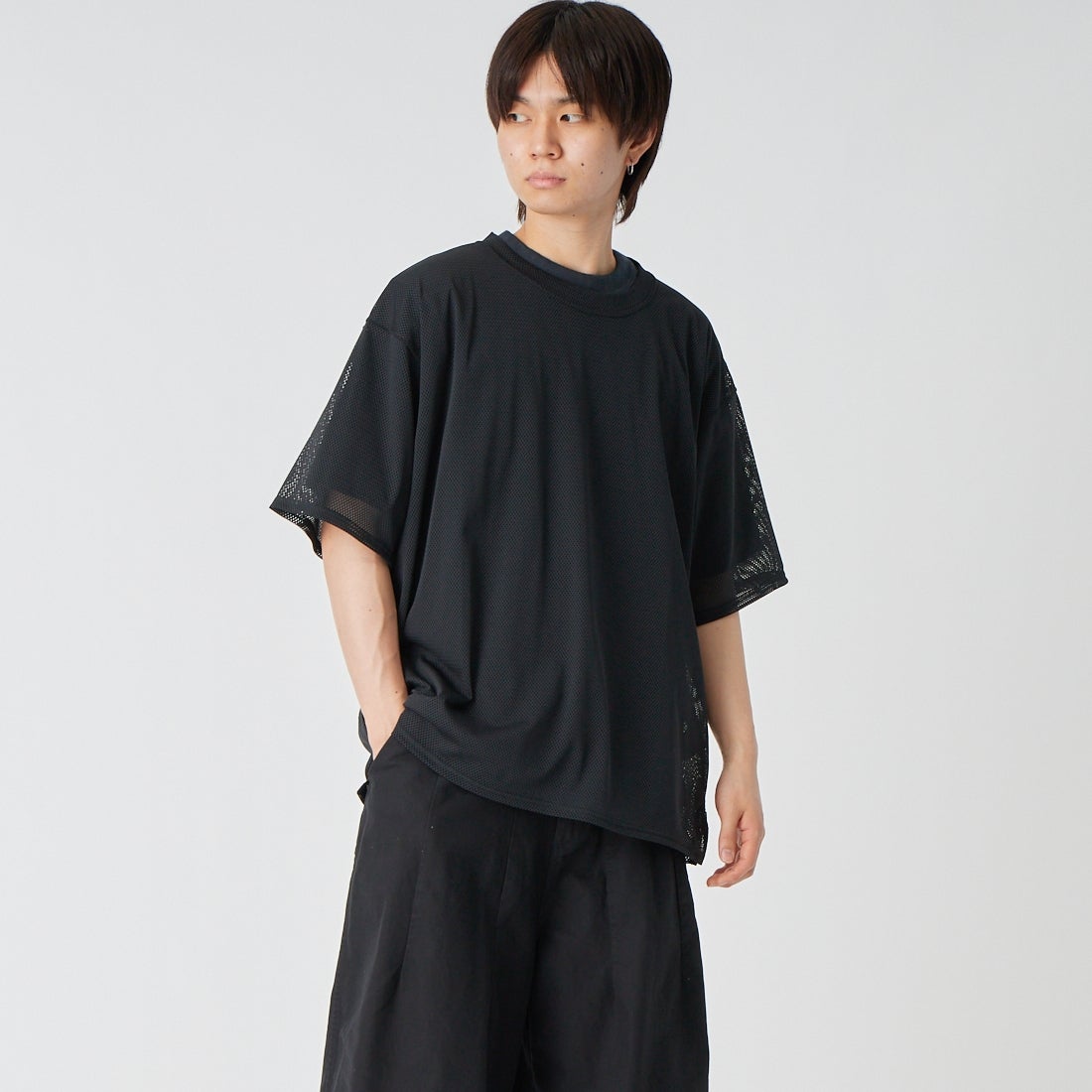 South2West8 [サウスツーウエストエイト] ショートスリーブ クルーネックメッシュTシャツ [SX721] D BLACK &&モデル身長：177cm 着用サイズ：M&&