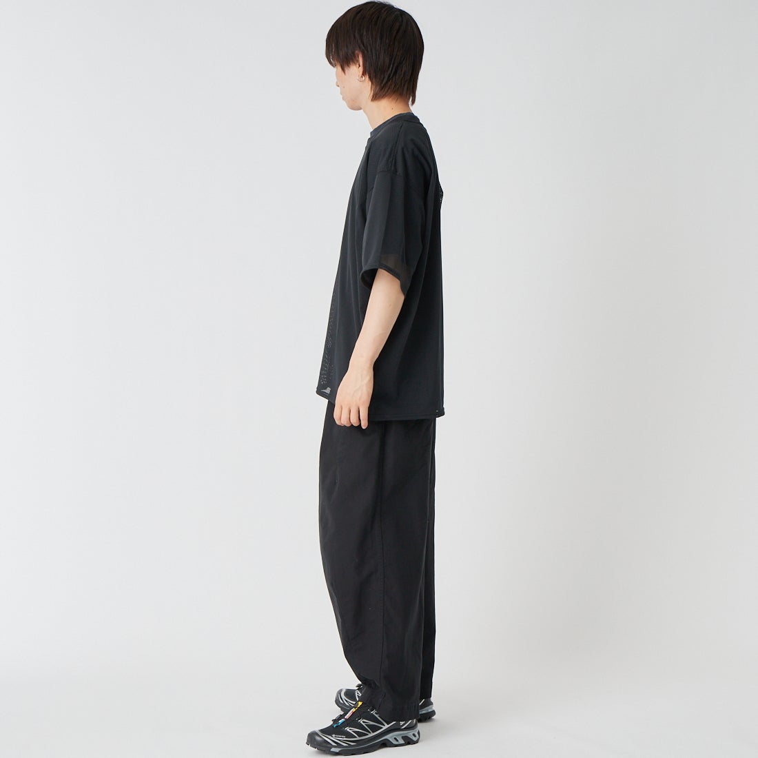 South2West8 [サウスツーウエストエイト] ショートスリーブ クルーネックメッシュTシャツ [SX721] D BLACK &&モデル身長：177cm 着用サイズ：M&&