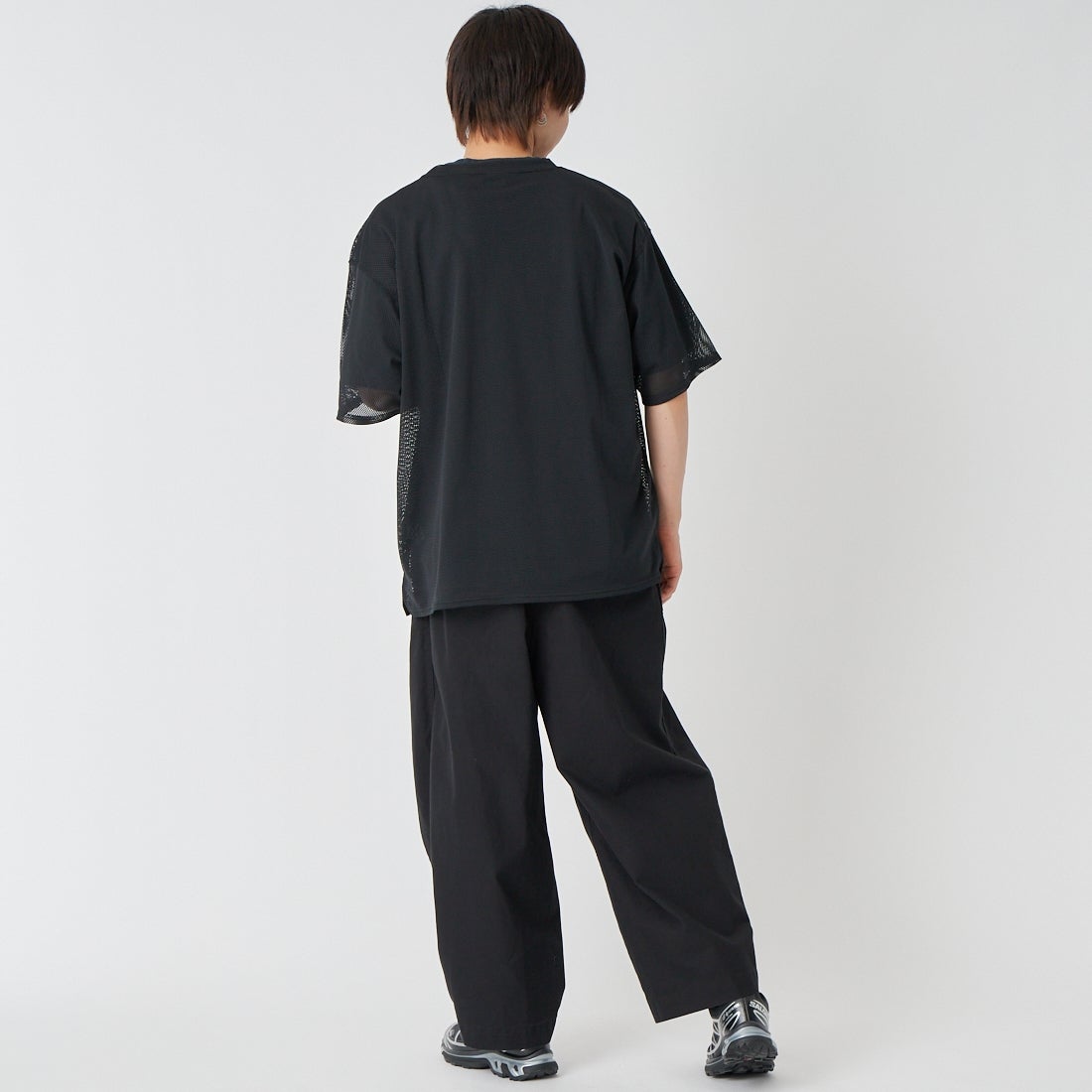 South2West8 [サウスツーウエストエイト] ショートスリーブ クルーネックメッシュTシャツ [SX721] D BLACK &&モデル身長：177cm 着用サイズ：M&&
