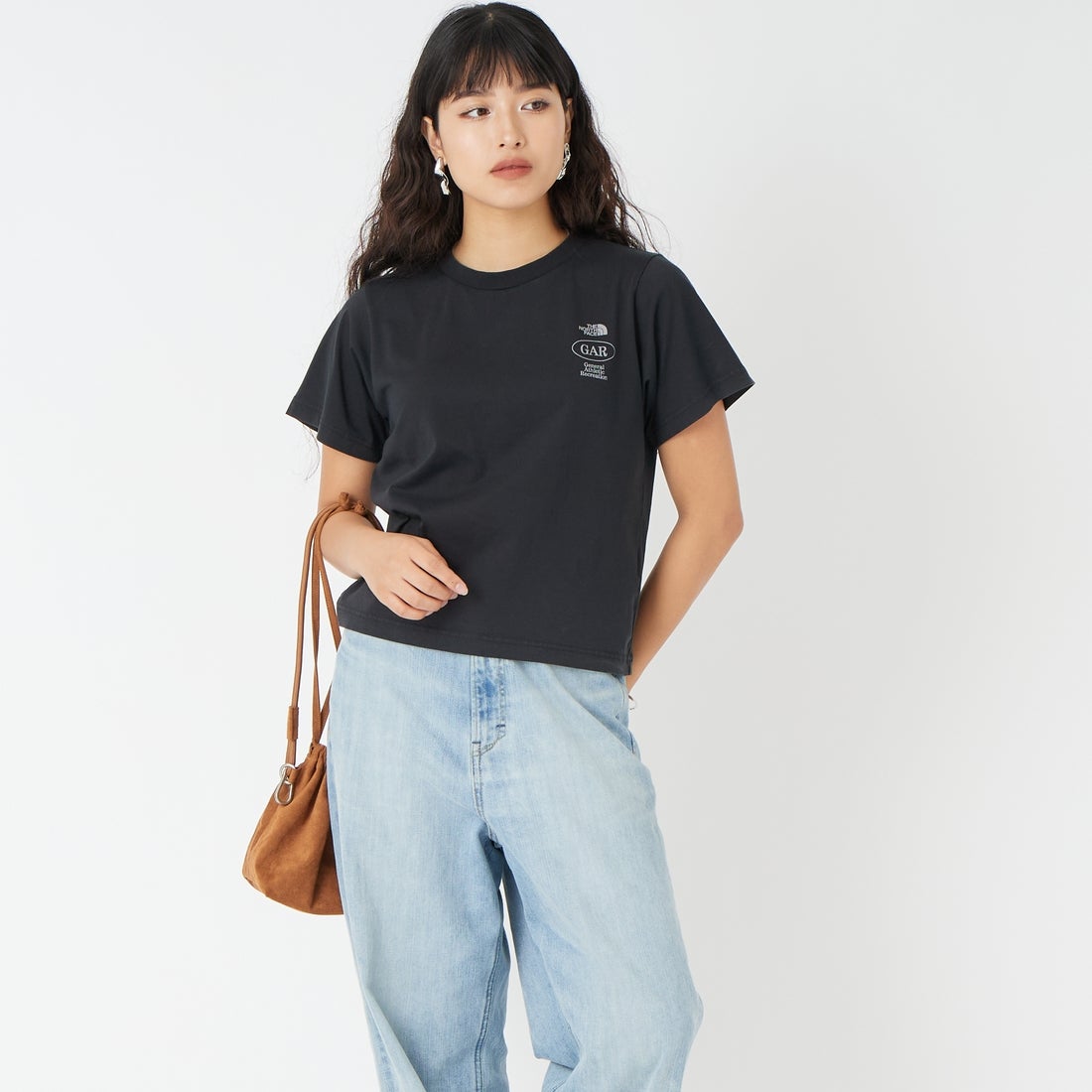 THE NORTH FACE [ザ ノースフェイス] GARスモーラー タイポグラフィックショートスリーブTシャツ [NT32667] K &&モデル身長：162cm 着用サイズ：WL&&