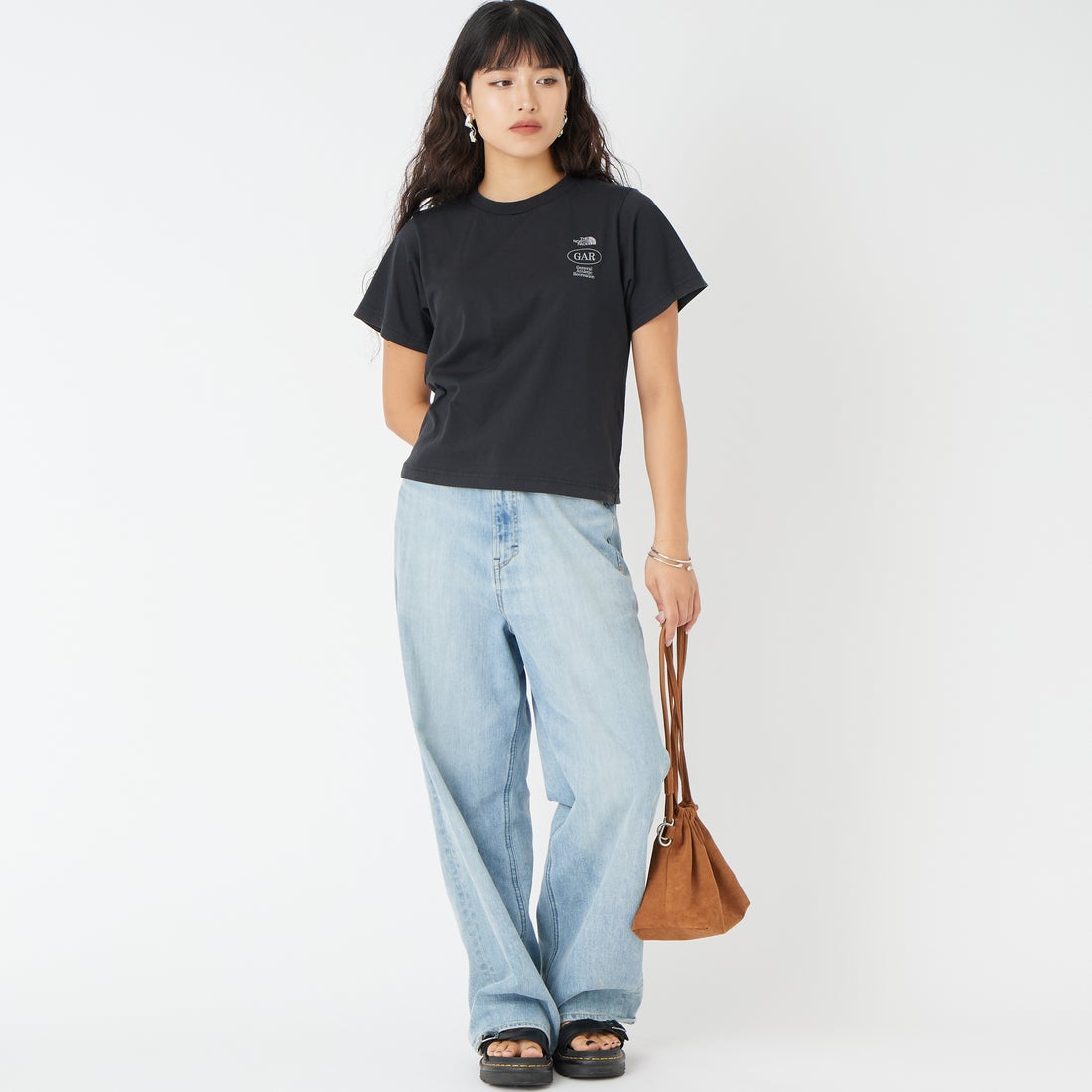 THE NORTH FACE [ザ ノースフェイス] GARスモーラー タイポグラフィックショートスリーブTシャツ [NT32667] K &&モデル身長：162cm 着用サイズ：WL&&