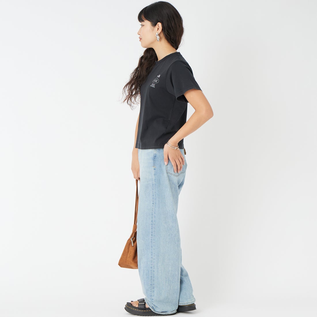 THE NORTH FACE [ザ ノースフェイス] GARスモーラー タイポグラフィックショートスリーブTシャツ [NT32667] K &&モデル身長：162cm 着用サイズ：WL&&
