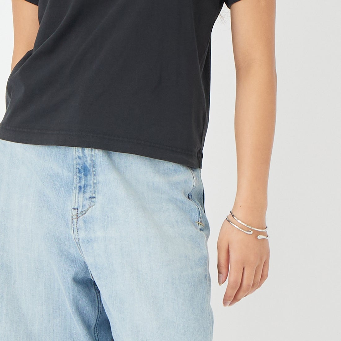 THE NORTH FACE [ザ ノースフェイス] GARスモーラー タイポグラフィックショートスリーブTシャツ [NT32667] K &&モデル身長：162cm 着用サイズ：WL&&