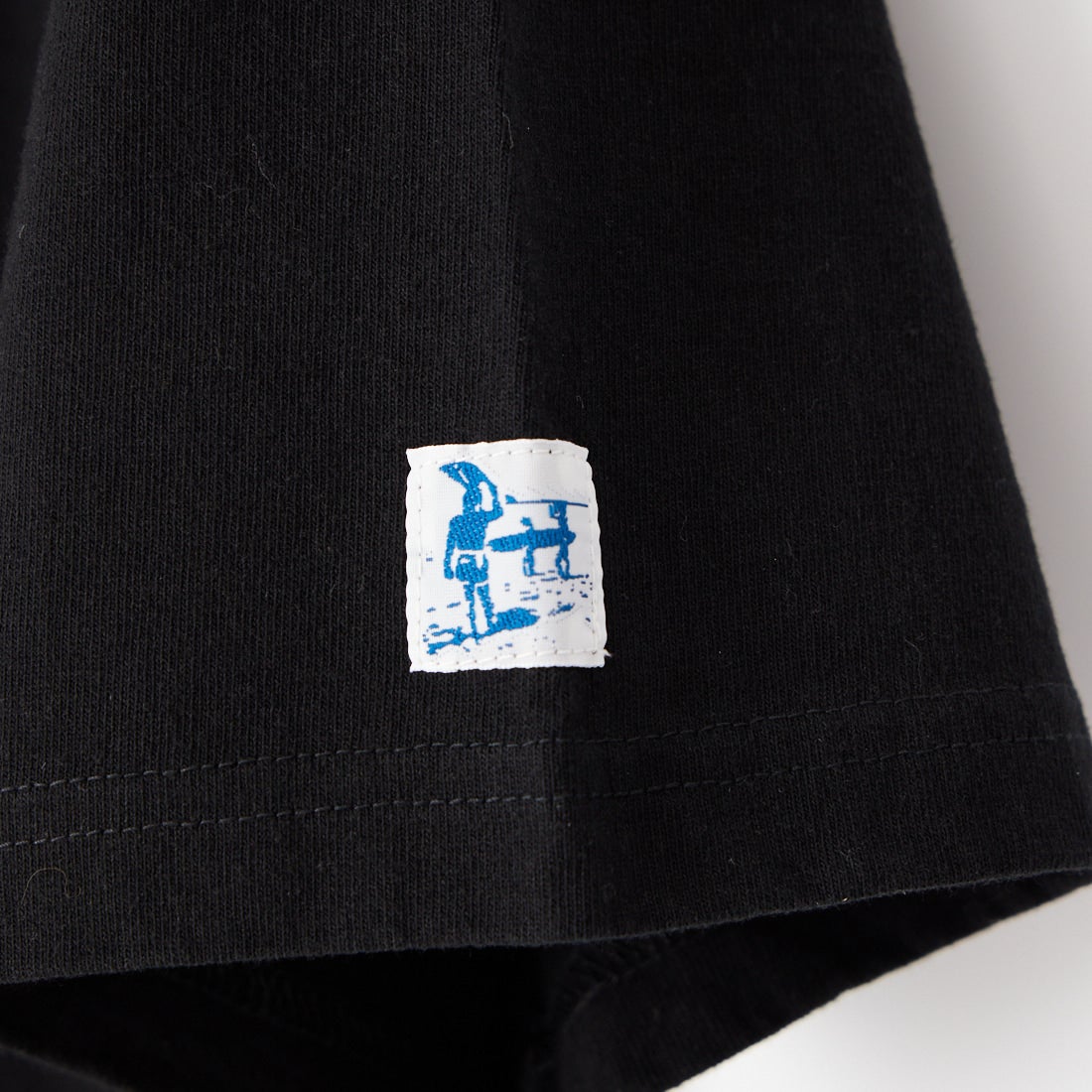 The Endless Summer [エンドレスサマー] 別注 手描き風 バックプリントTシャツ [FH-26574506-JF] BLACK