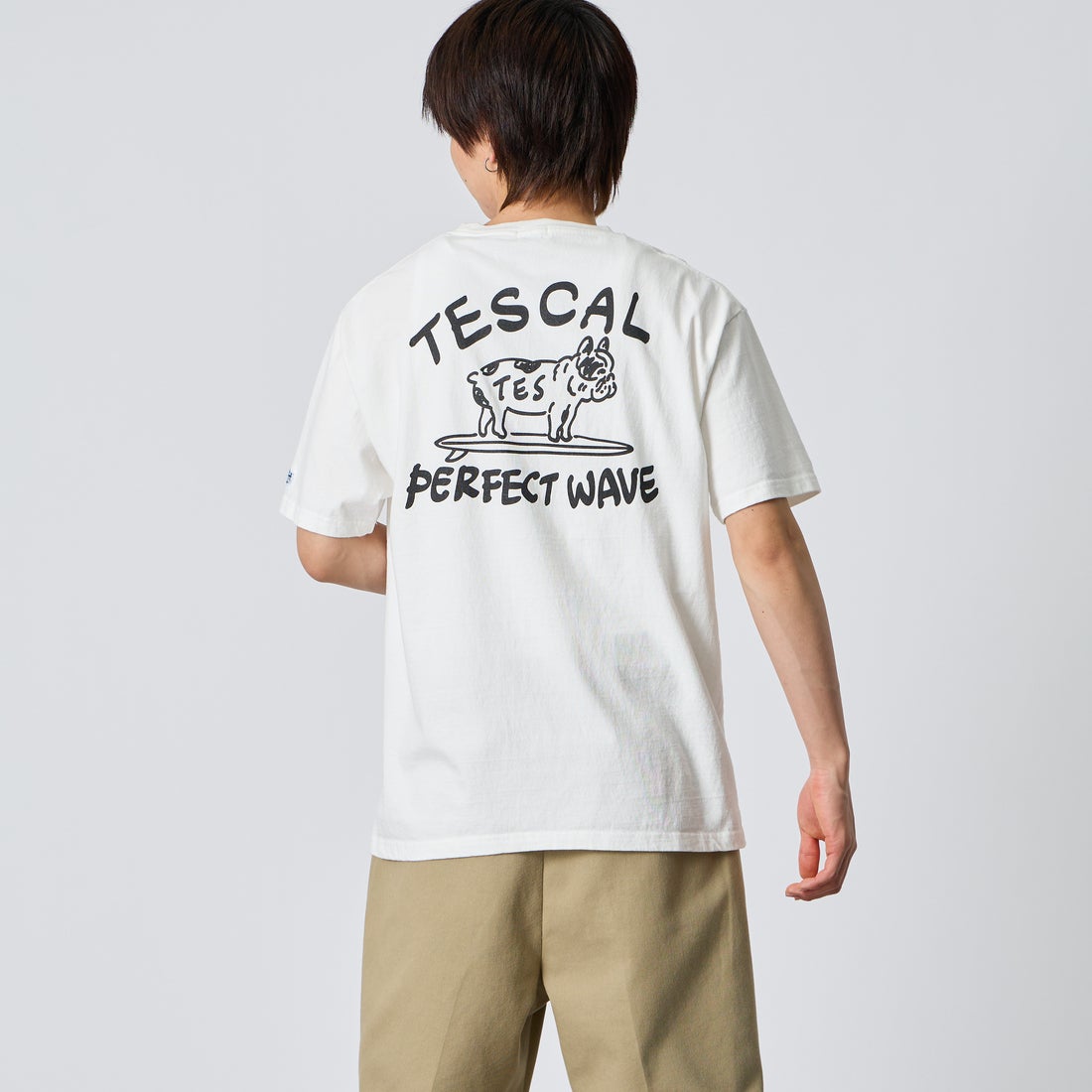 WHITE&&モデル身長：177cm 着用サイズ：XL&&