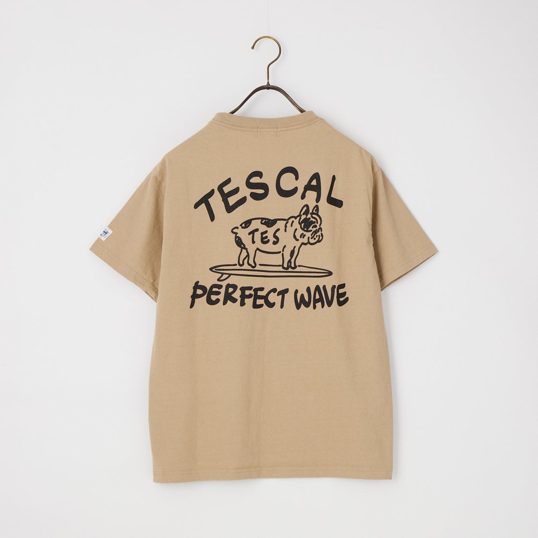 The Endless Summer [エンドレスサマー] 別注 手描き風 バックプリントTシャツ [FH-26574506-JF] BEIGE