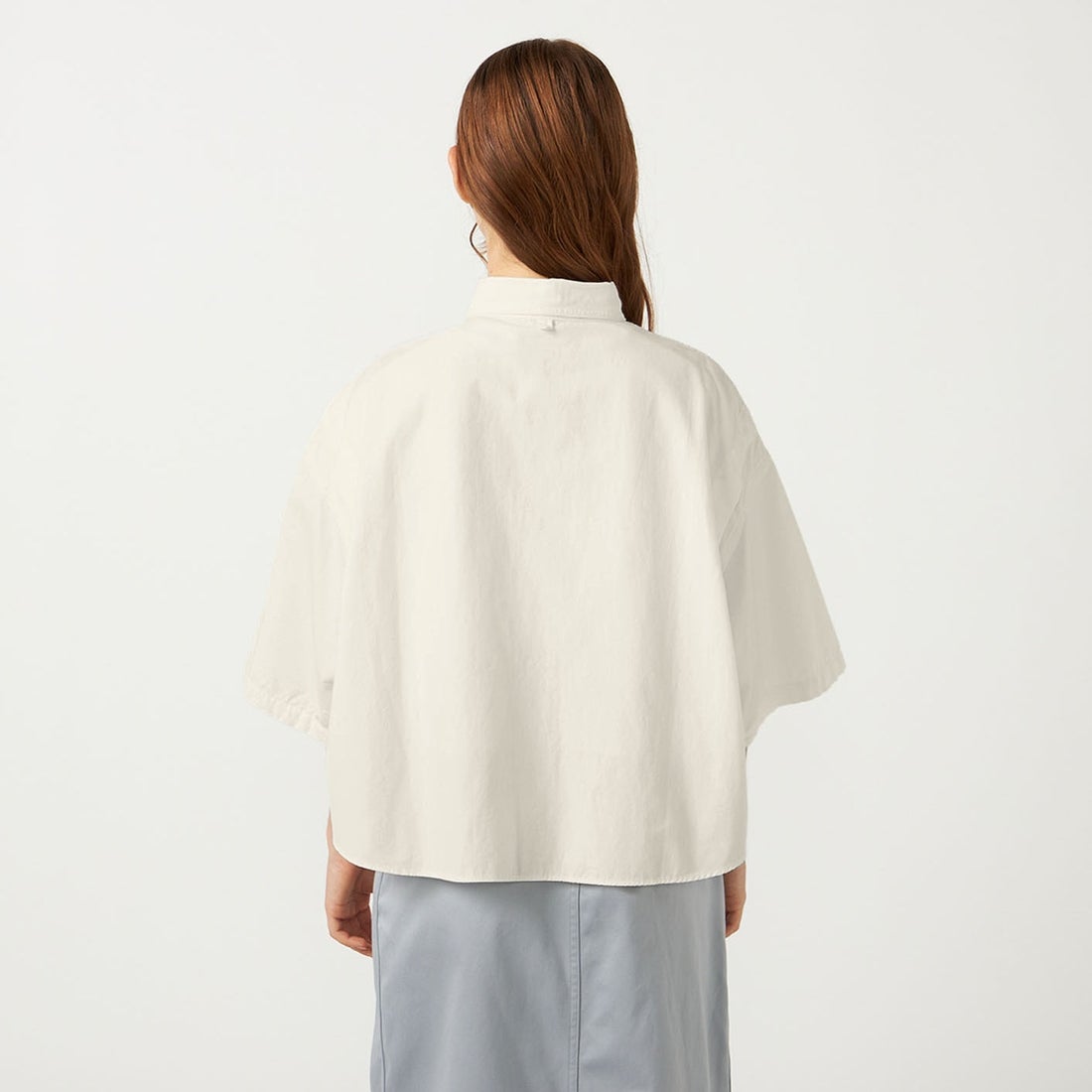 THE NORTH FACE PURPLE LABEL [ザ ノースフェイス パープルレーベル] ボタンダウン フィールドクロップドシャツ [N26SG067] W WHITE &&モデル身長：165cm 着用サイズ：WS&&