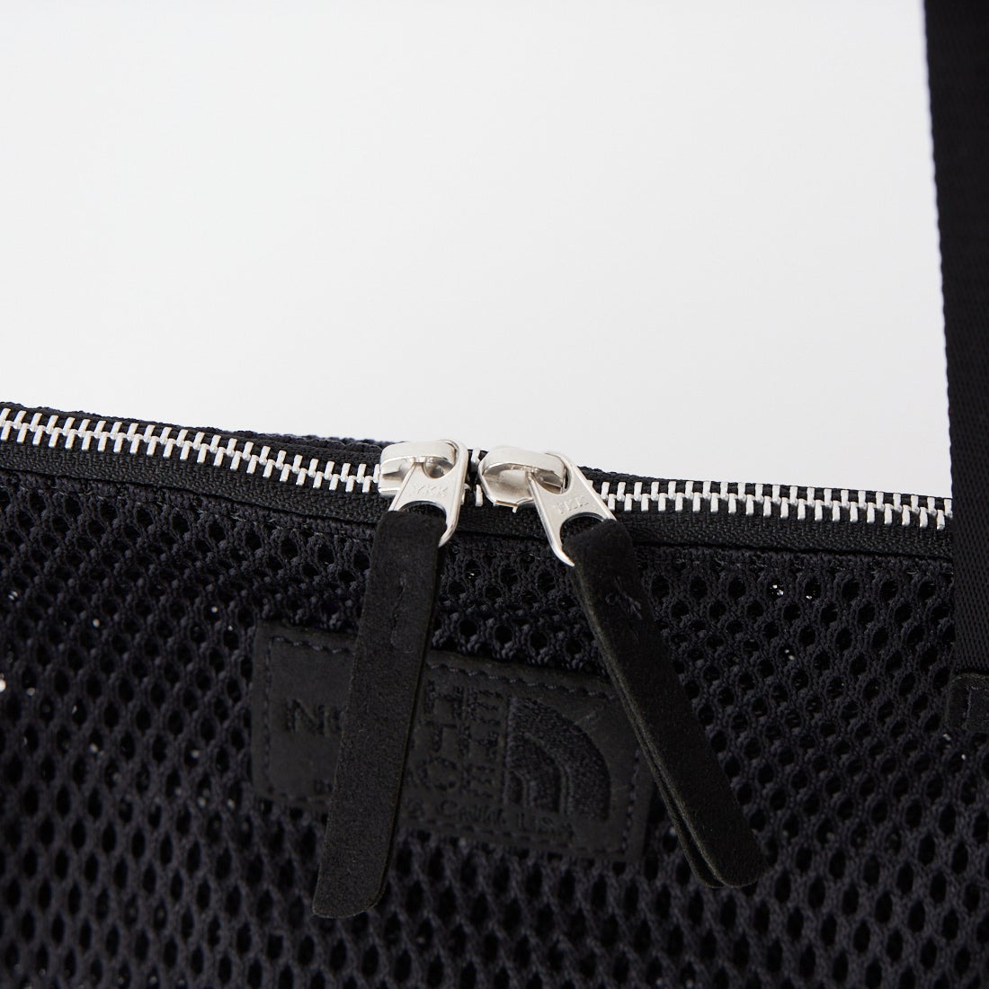 THE NORTH FACE PURPLE LABEL [ザ ノースフェイス パープルレーベル] メッシュフィールドスモールショルダーバッグ [N26SU047] K BLACK