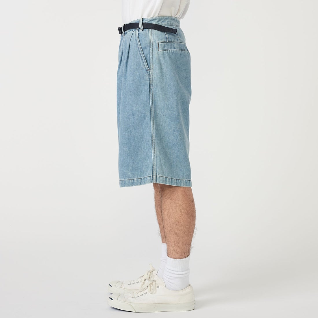 THE NORTH FACE PURPLE LABEL [ザ ノースフェイス パープルレーベル] デニムタックフィールドショーツ [N26SD074] IB INDIGO &&モデル身長：177cm 着用サイズ：32&&