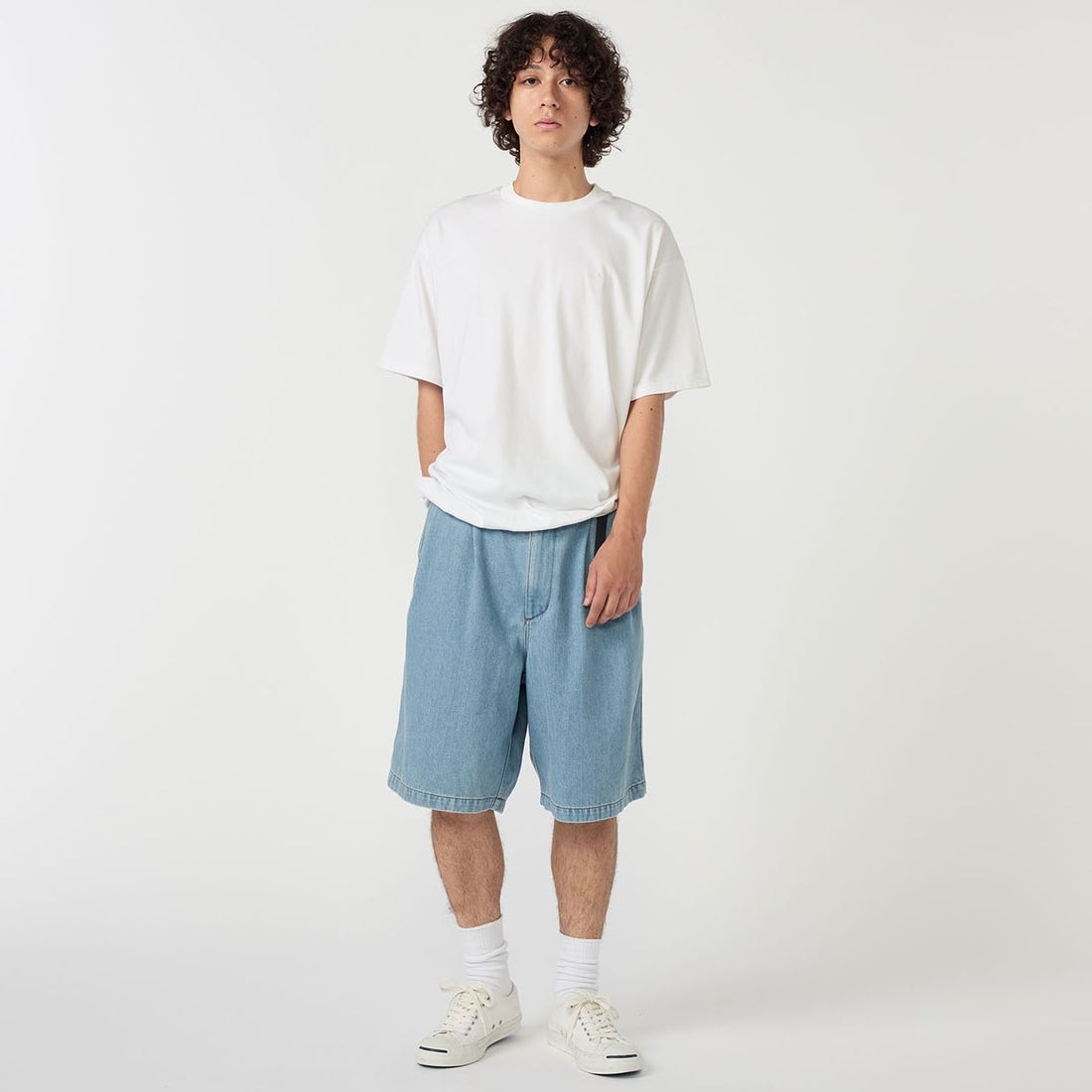 THE NORTH FACE PURPLE LABEL [ザ ノースフェイス パープルレーベル] デニムタックフィールドショーツ [N26SD074] IB INDIGO &&モデル身長：177cm 着用サイズ：32&&