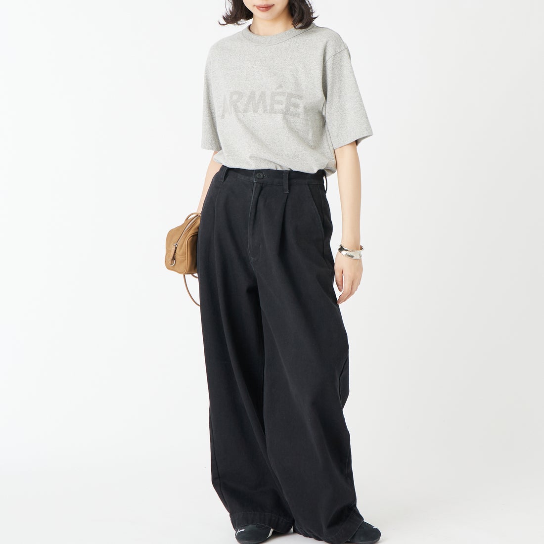 blurhms ROOTSTOCK [ブラームス ルーツストック] ARMEE 88/12スタンダードプリントTシャツ [BROOTS25S35S26C] 02 H.GREY &&モデル身長：162cm 着用サイズ：0&&