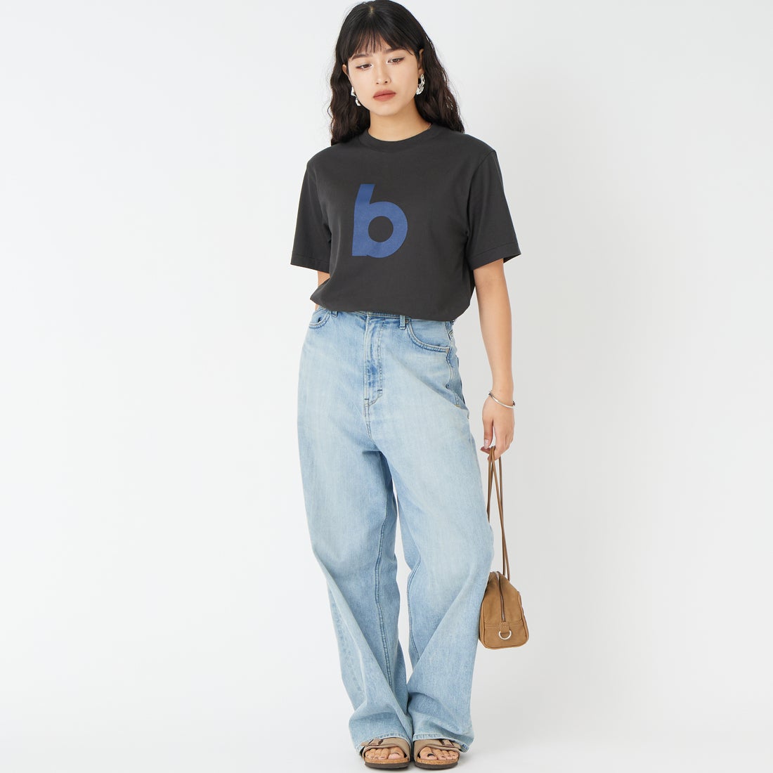 blurhms ROOTSTOCK [ブラームス ルーツストック] BD スタンダードプリントTシャツ [BROOTS25S33S26A] 03 BLK/BLU &&モデル身長：162cm 着用サイズ：0&&
