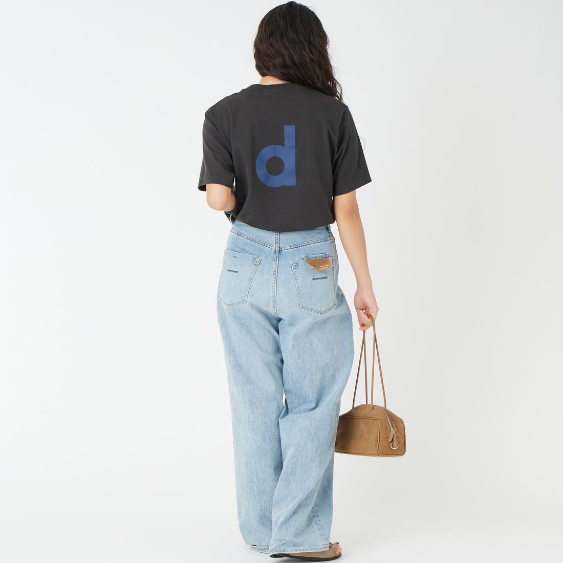 blurhms ROOTSTOCK [ブラームス ルーツストック] BD スタンダードプリントTシャツ [BROOTS25S33S26A] 03 BLK/BLU &&モデル身長：162cm 着用サイズ：0&&