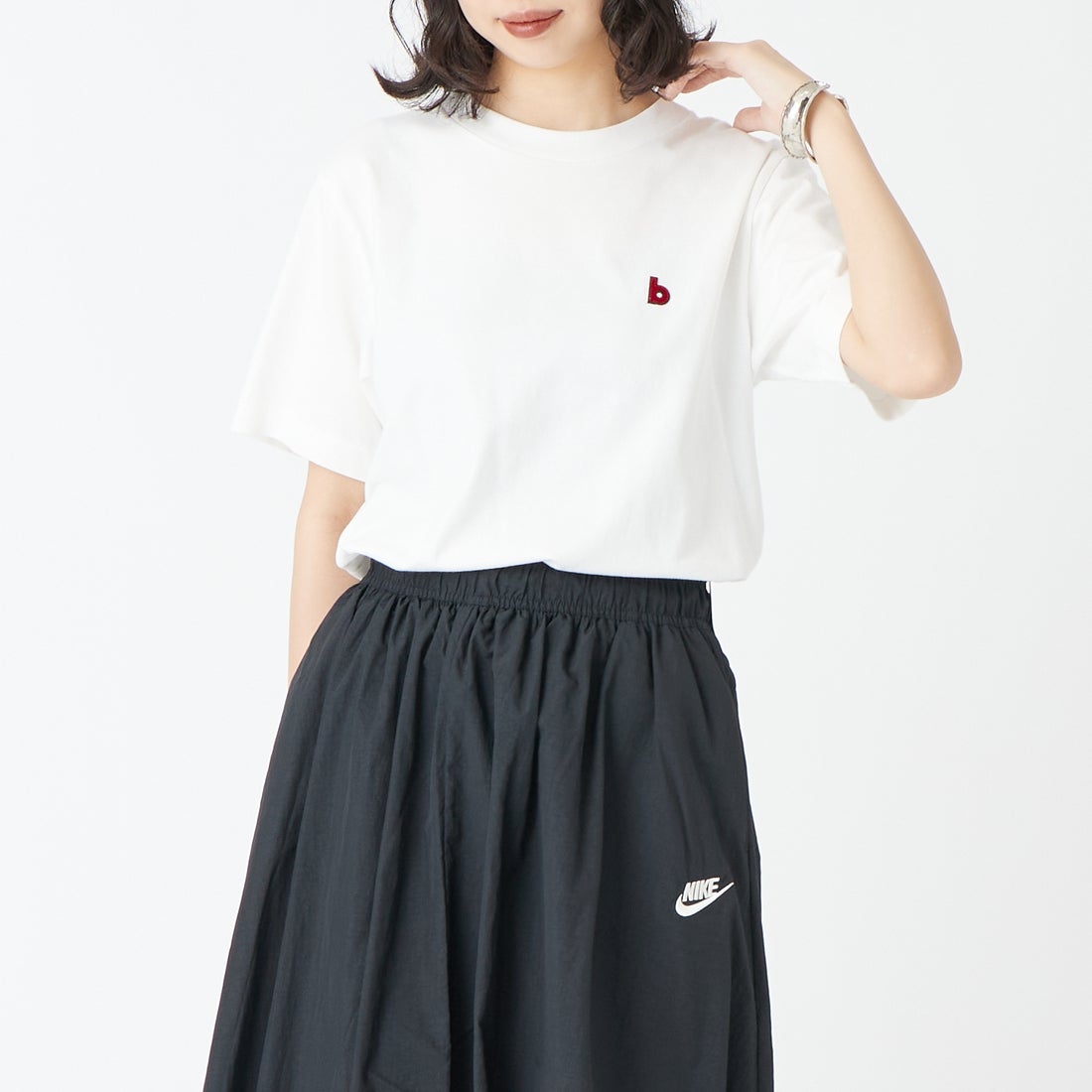 blurhms ROOTSTOCK [ブラームス ルーツストック] B スタンダードパッチTシャツ [BROOTS25S33S26C] 01 WHT/RED &&モデル身長：162cm 着用サイズ：0&&