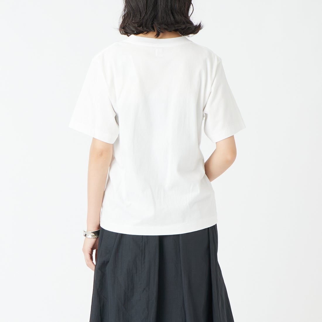 blurhms ROOTSTOCK [ブラームス ルーツストック] B スタンダードパッチTシャツ [BROOTS25S33S26C] 01 WHT/RED &&モデル身長：162cm 着用サイズ：0&&