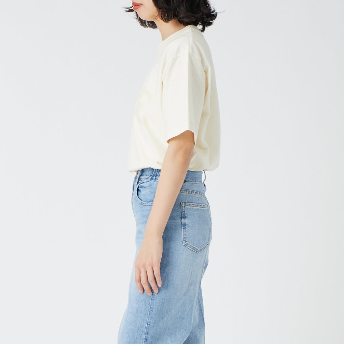 blurhms ROOTSTOCK [ブラームス ルーツストック] ALE-Y 88/12スタンダードプリントTシャツ [BROOTS25S35S26A] 01 IVORY &&モデル身長：162cm 着用サイズ：0&&STOCK [ブラームス ルーツストック] ALE-Y 88/12スタンダードプリントTシャツ [BROOTS25S35S26A] 01 IVORY
