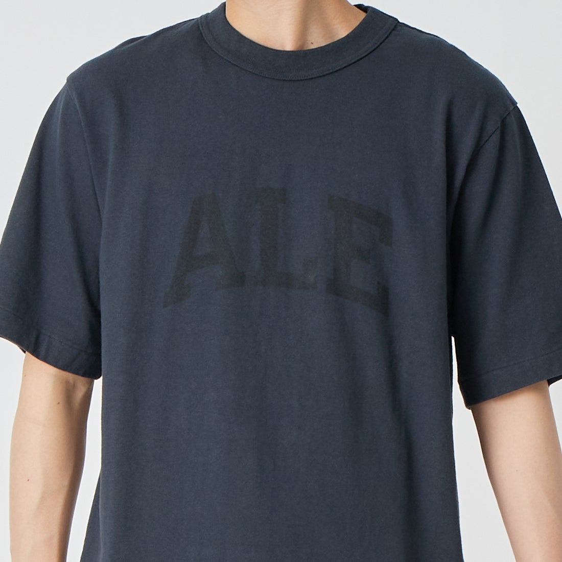blurhms ROOTSTOCK [ブラームス ルーツストック] ALE-Y 88/12スタンダードプリントTシャツ [BROOTS25S35S26A] 03 NIGHT B &&モデル身長：177cm 着用サイズ：2&&