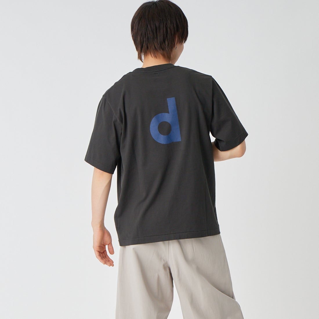 blurhms ROOTSTOCK [ブラームス ルーツストック] BD スタンダードプリントTシャツ [BROOTS25S33S26A] 03 BLK/BLU &&モデル身長：177cm 着用サイズ：2&&