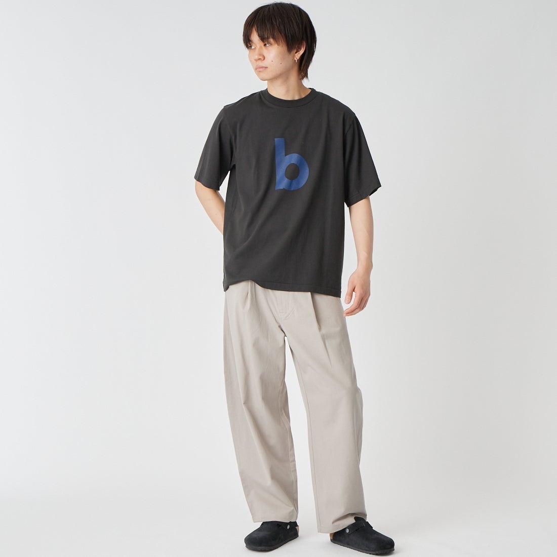 blurhms ROOTSTOCK [ブラームス ルーツストック] BD スタンダードプリントTシャツ [BROOTS25S33S26A] 03 BLK/BLU &&モデル身長：177cm 着用サイズ：2&&