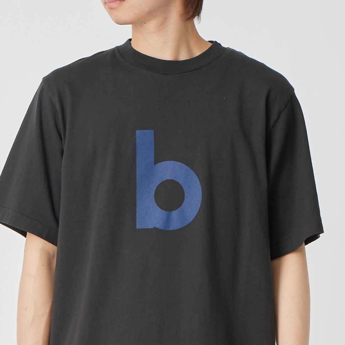 blurhms ROOTSTOCK [ブラームス ルーツストック] BD スタンダードプリントTシャツ [BROOTS25S33S26A] 03 BLK/BLU &&モデル身長：177cm 着用サイズ：2&&