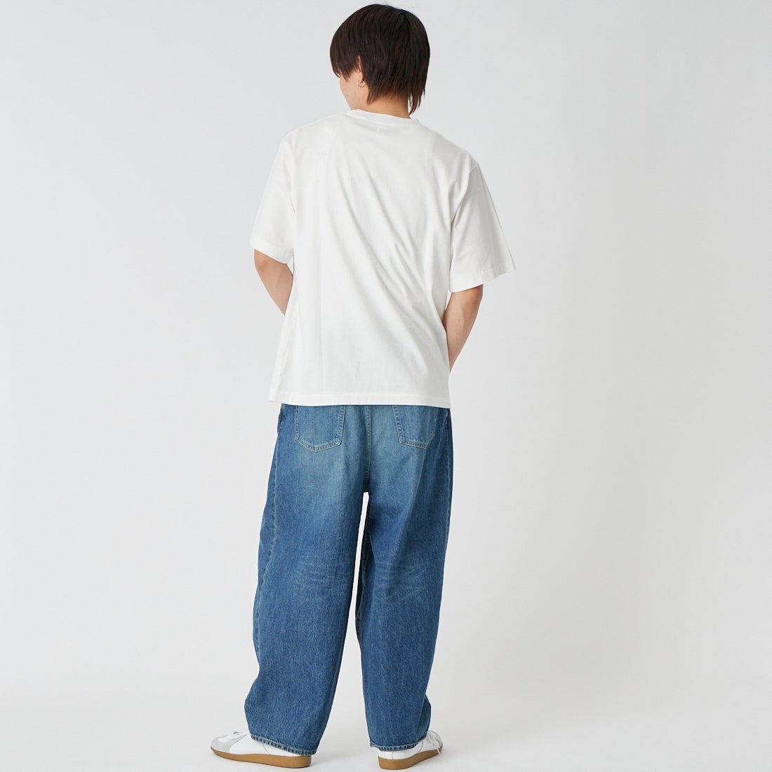 blurhms ROOTSTOCK [ブラームス ルーツストック] RAREGROOVE スタンダードプリントTシャツ [BROOTS25S33S26B] 02 WHT/BLK &&モデル身長：177cm 着用サイズ：3&&