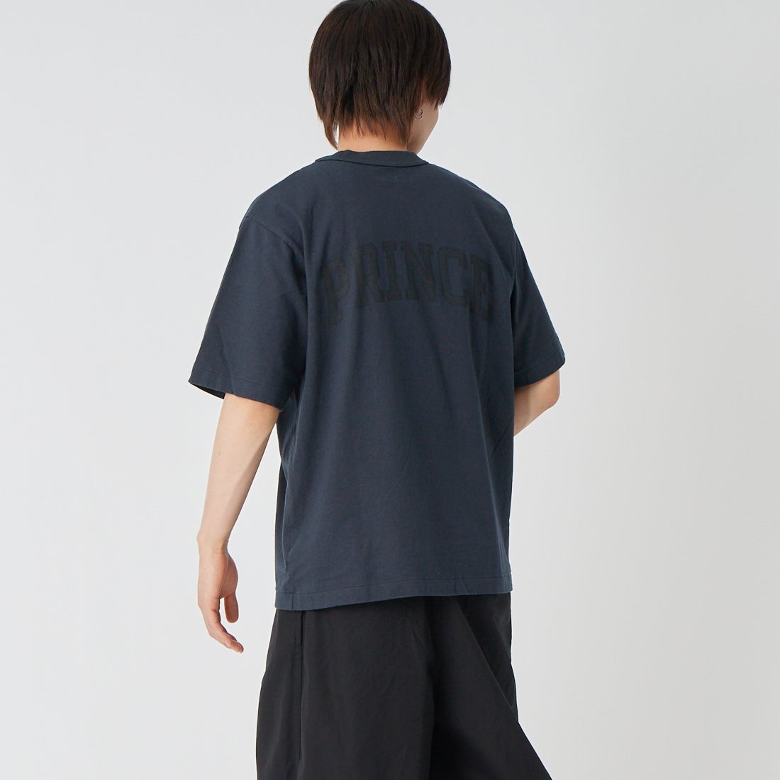 blurhms ROOTSTOCK [ブラームス ルーツストック] NOT-PRINCE 88/12スタンダードプリントTシャツ [BROOTS25S35S26B] 03 NIGHT B &&モデル身長：177cm 着用サイズ：2&&