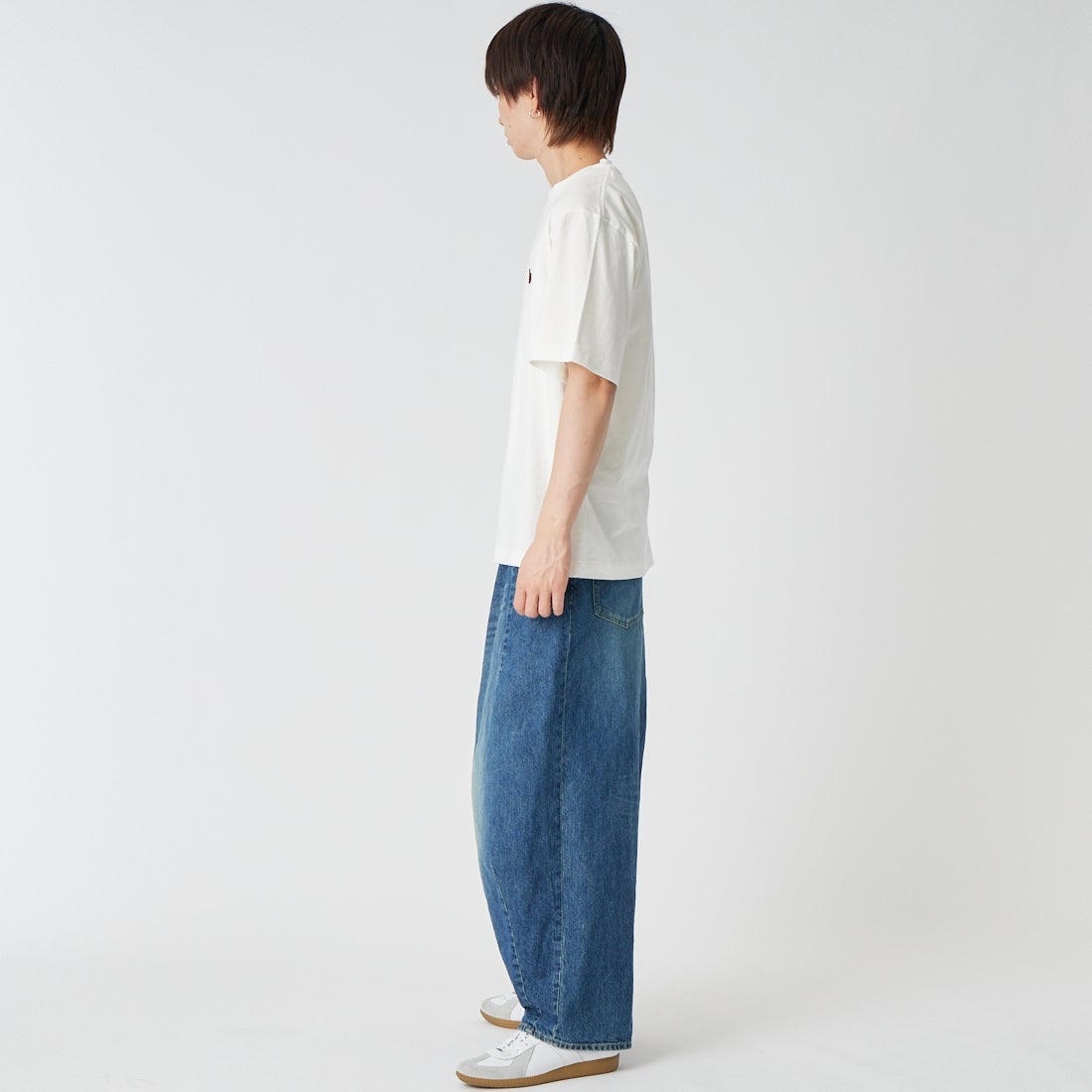 blurhms ROOTSTOCK [ブラームス ルーツストック] B スタンダードパッチTシャツ [BROOTS25S33S26C] 01 WHT/RED &&モデル身長：177cm 着用サイズ：3&&