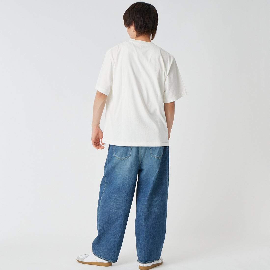 blurhms ROOTSTOCK [ブラームス ルーツストック] B スタンダードパッチTシャツ [BROOTS25S33S26C] 01 WHT/RED &&モデル身長：177cm 着用サイズ：3&&