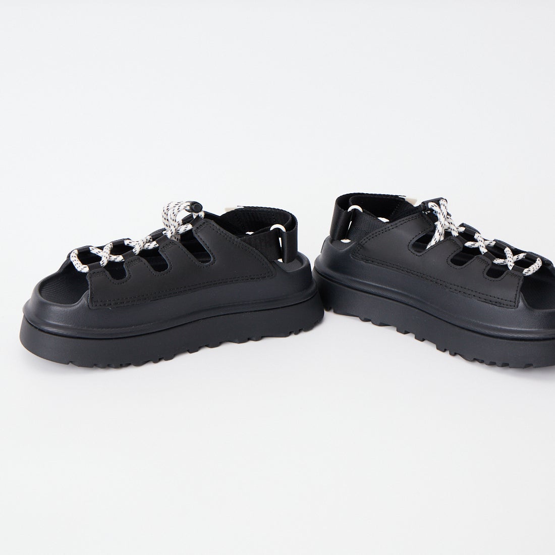 UGG [アグ] ゴールデングロウ トグル [1179370] BLACK