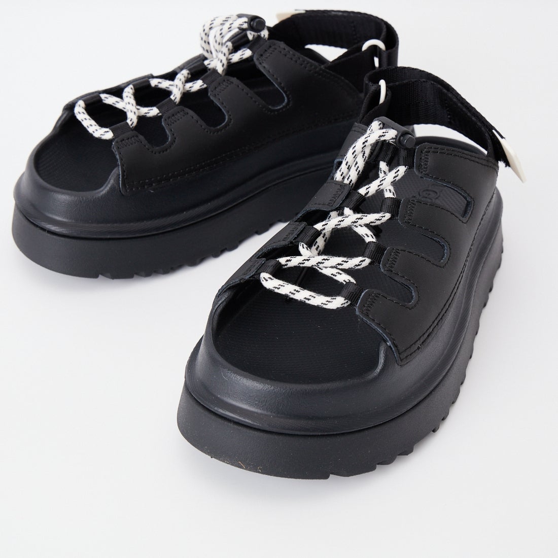 UGG [アグ] ゴールデングロウ トグル [1179370] BLACK