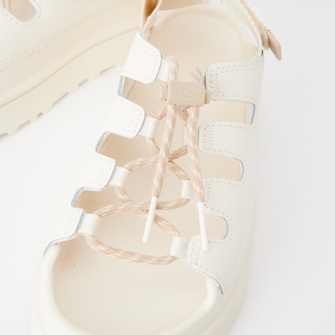 UGG [アグ] ゴールデングロウ トグル [1179370] JASMINE