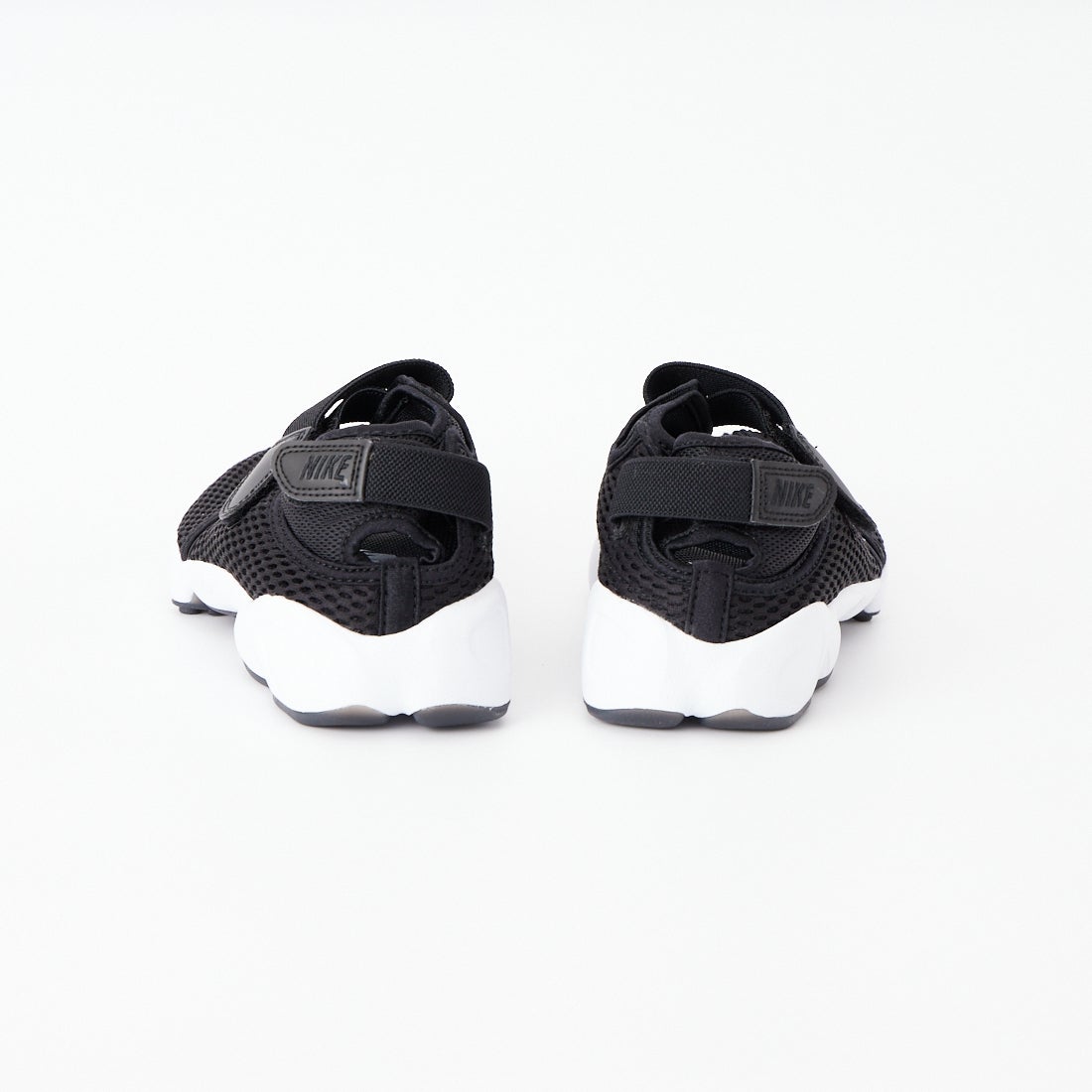 NIKE [ナイキ] エアリフト ブリーズ [848386] 001 ﾌﾞﾗｯｸ