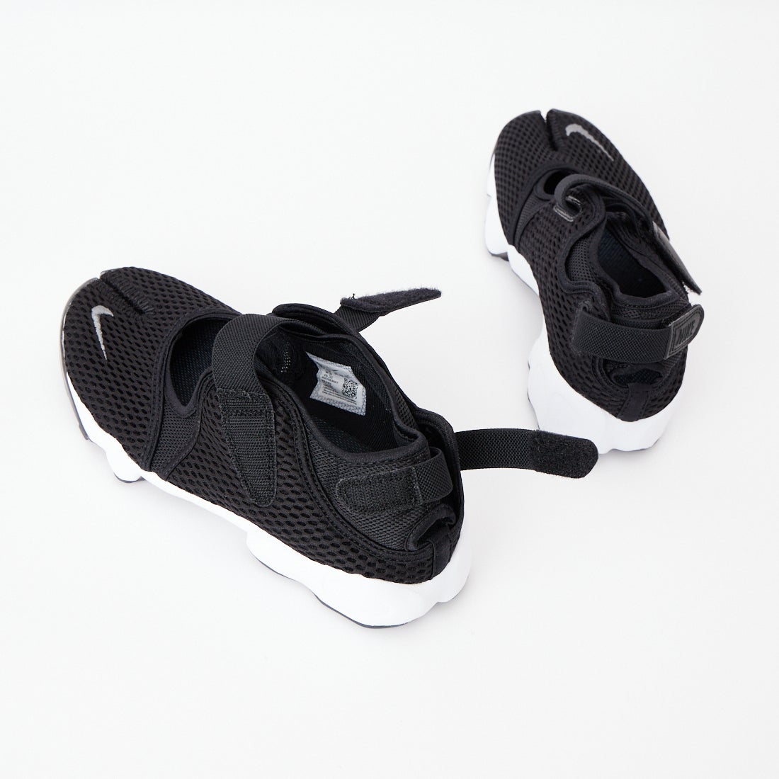 NIKE [ナイキ] エアリフト ブリーズ [848386] 001 ﾌﾞﾗｯｸ