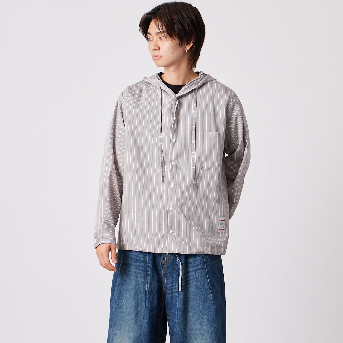 frostline [フロストライン] 別注 フードシャツ [FL1-SH-IN6-JF] GRAY ST &&モデル身長：177cm 着用サイズ：M&&