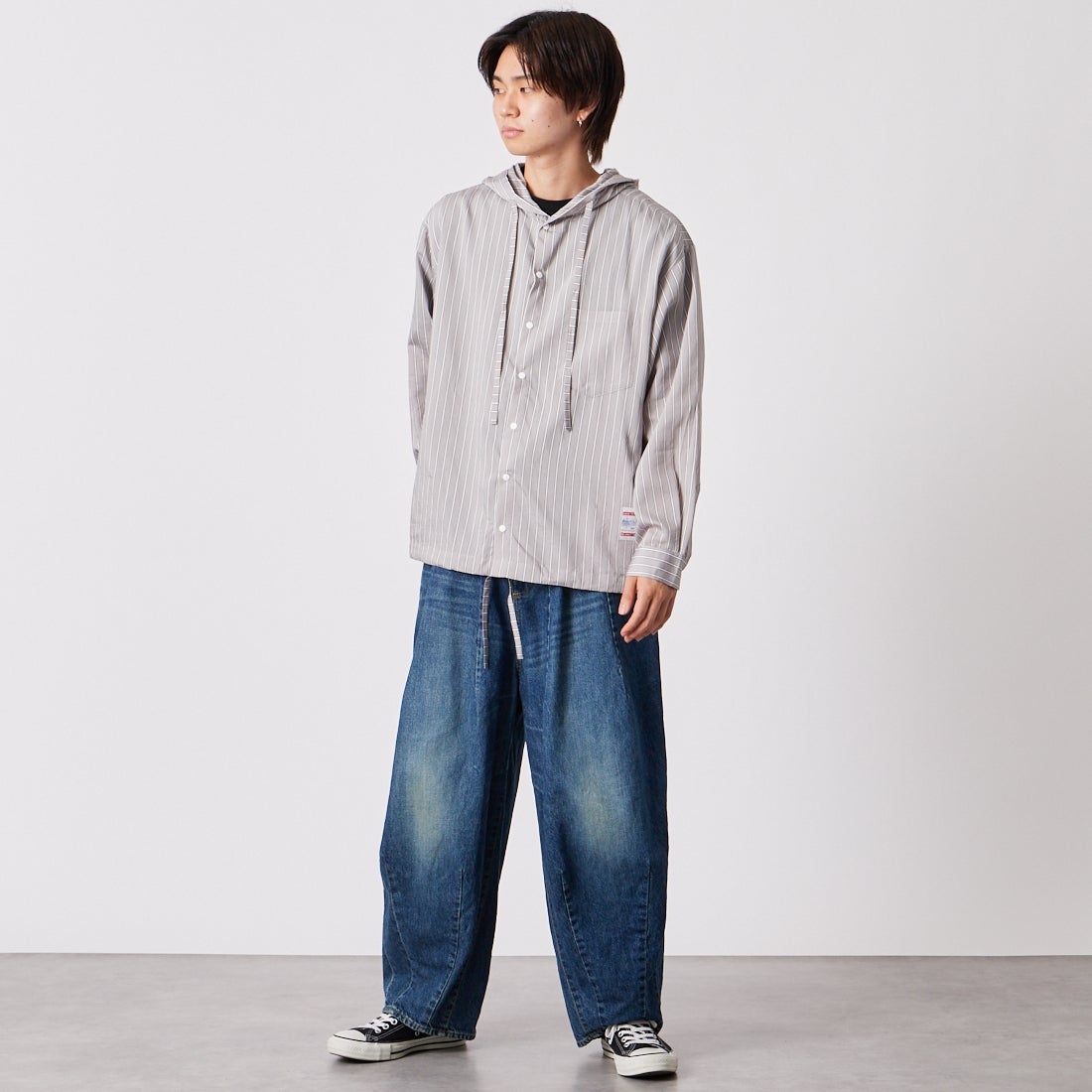 frostline [フロストライン] 別注 フードシャツ [FL1-SH-IN6-JF] GRAY ST &&モデル身長：177cm 着用サイズ：M&&