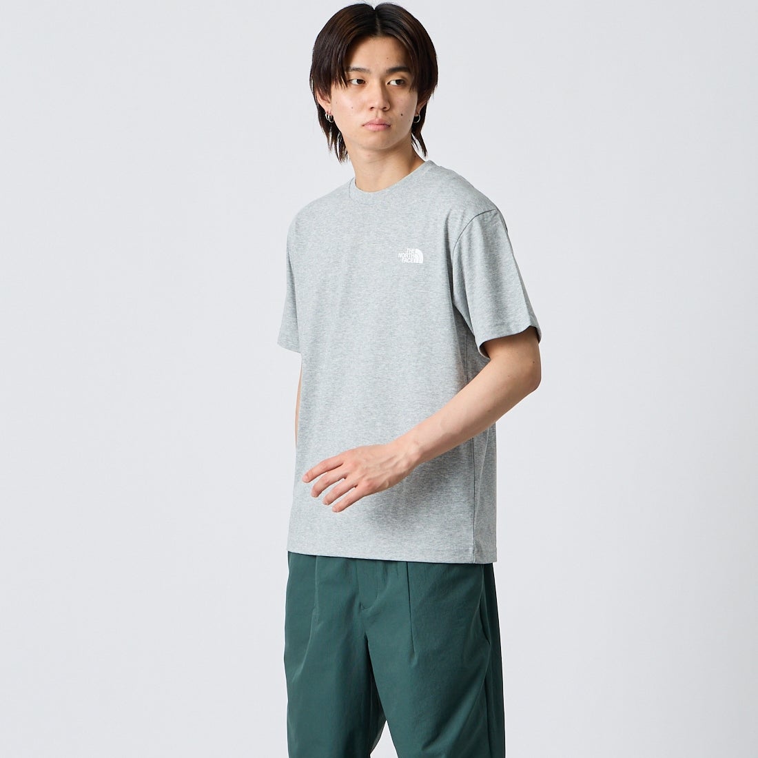 THE NORTH FACE [ザ ノースフェイス] ショートスリーブ バンダナスクエアロゴTシャツ [NT32446] ZZ &&モデル身長：177cm 着用サイズ：M&&