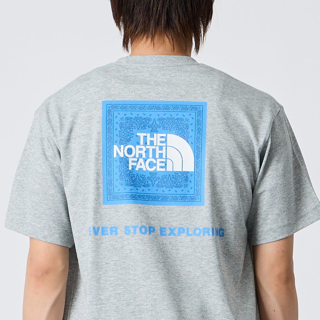 THE NORTH FACE [ザ ノースフェイス] ショートスリーブ バンダナスクエアロゴTシャツ [NT32446] ZZ &&モデル身長：177cm 着用サイズ：M&&